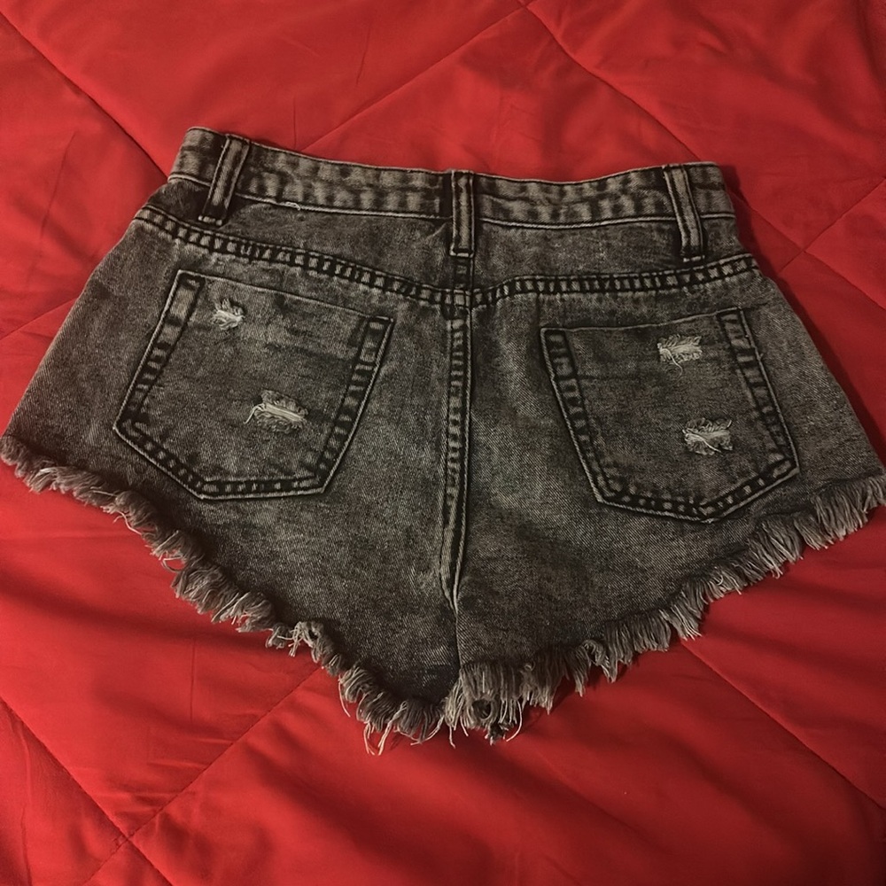 Shorts - Picture 2 of 2